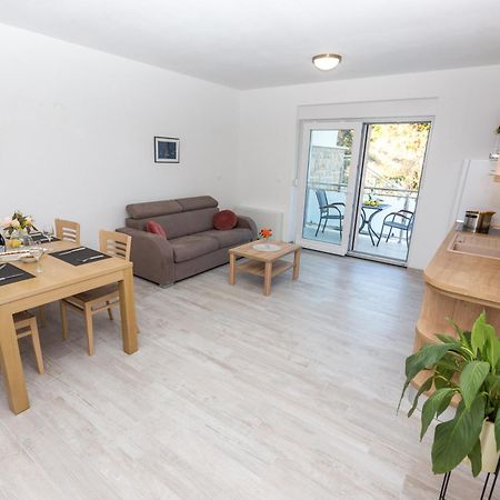 Apartmani Villa Paulo Starigrad Room photo