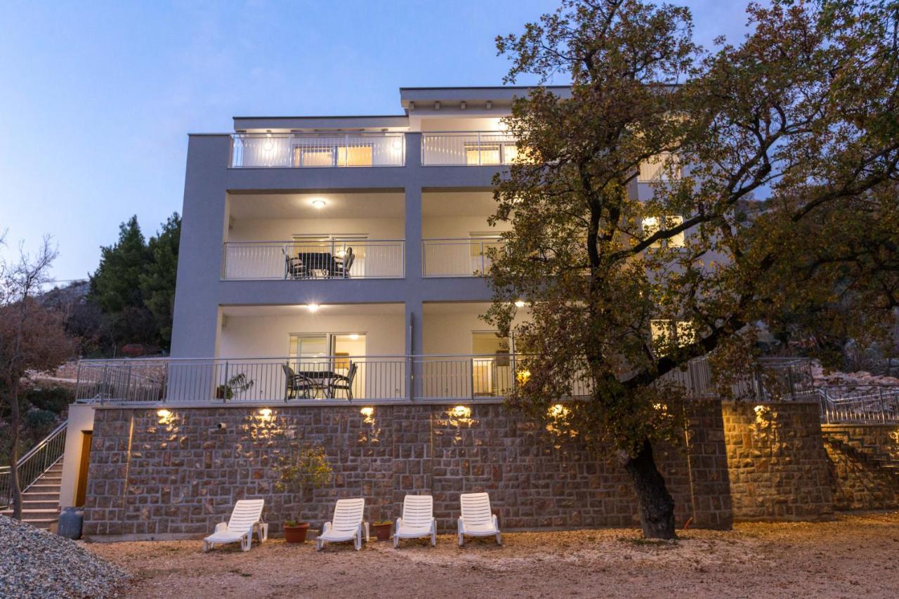 Apartmani Villa Paulo Starigrad Exterior photo
