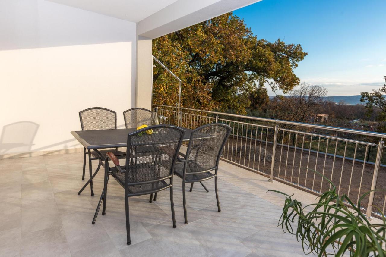 Apartmani Villa Paulo Starigrad Exterior photo