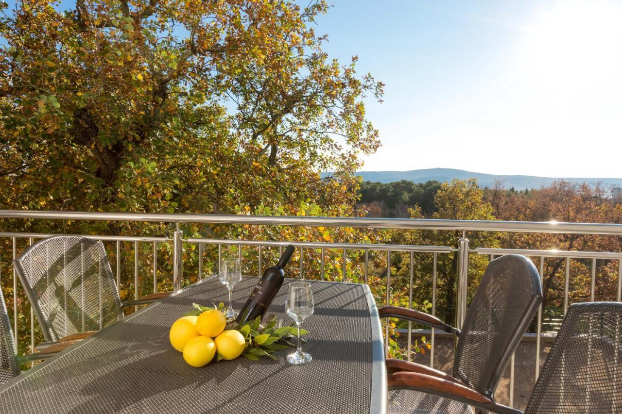Apartmani Villa Paulo Starigrad Exterior photo